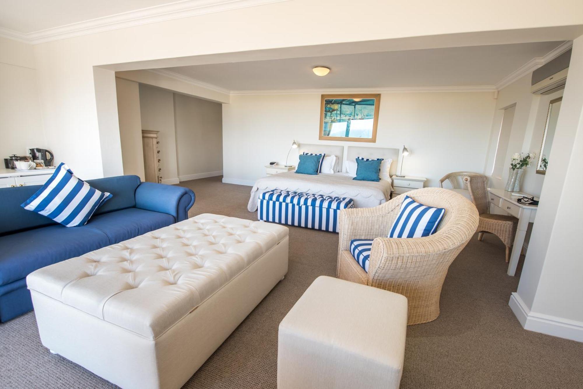 La Vista Lodge Plettenbergbaai Buitenkant foto